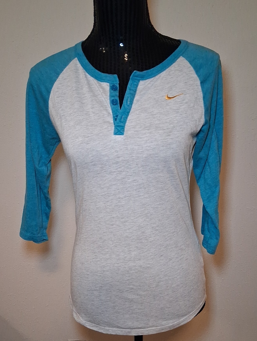 Nike Women's Heather Gray and Teal Raglan Henley